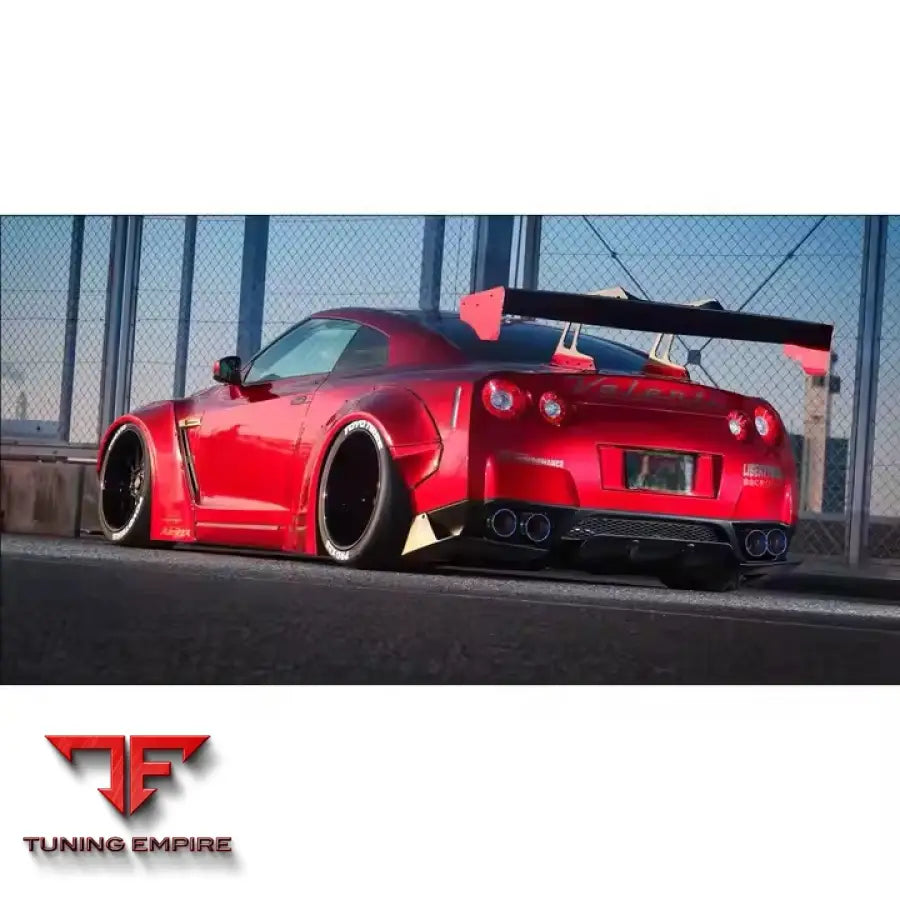 NISSAN GTR R35 CARBON FIBER BODY KIT