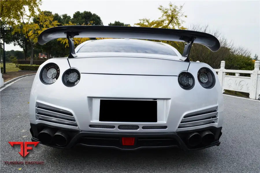 NISSAN GTR R35 CBA & DBA VA STYLE REAR BUMPER WITH DIFFUSER AND LED LIGHT BSD