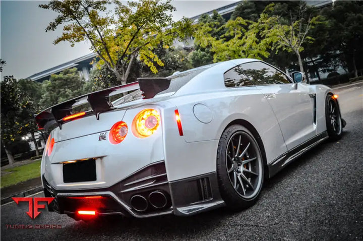 NISSAN GTR R35 DBA & EBA NSM STYLE CARBON FIBER REAR DIFFUSER WITH CANARDS & BREAK LIGHT BSD