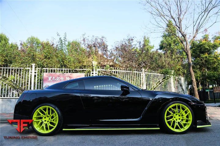 NISSAN GTR R35 DBAEBA CARBON FIBER FENDER LOGO COVER BSD