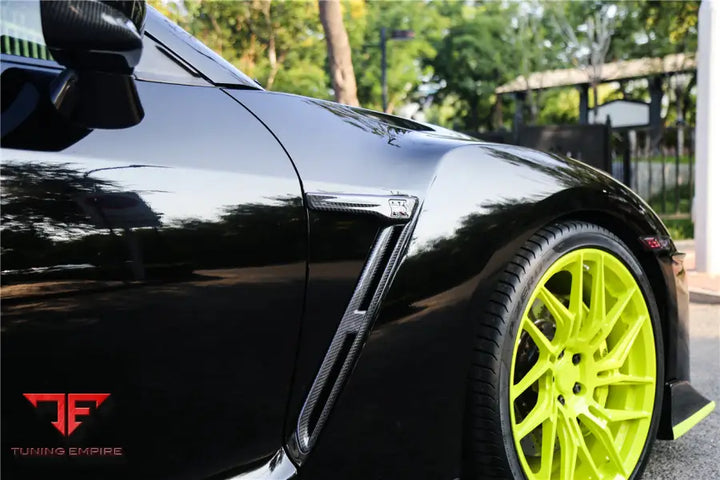 NISSAN GTR R35 DBAEBA CARBON FIBER FENDER LOGO COVER BSD