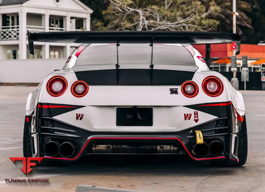 NISSAN GTR WIDE BODY