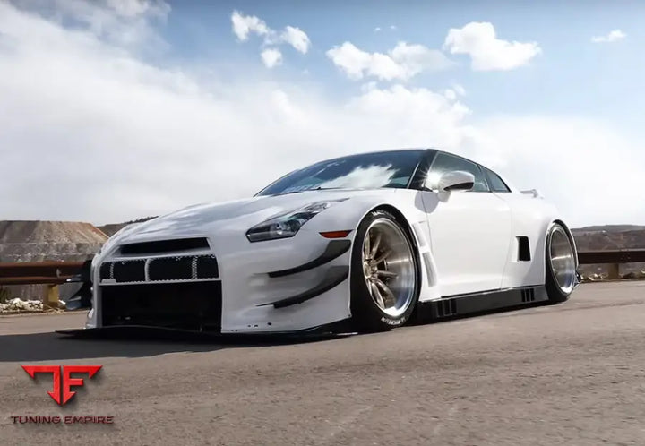 NISSAN GTR WIDE BODY