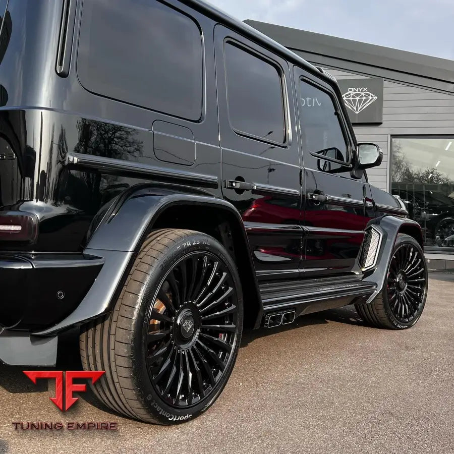 ONYX MERCEDES-BENZ G63 AMG G7X WIDE BODY KIT