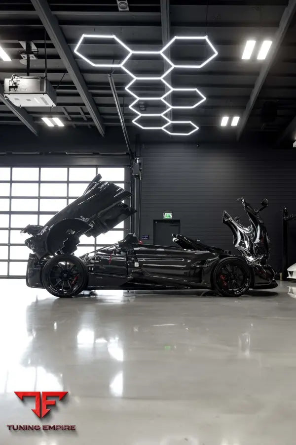 PAGANI HUAYRA R FORGED WHEELS AND EXHAUST SYSTEM