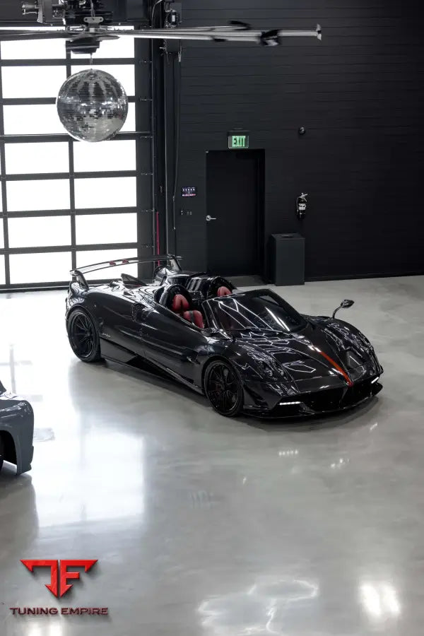 PAGANI HUAYRA R FORGED WHEELS AND EXHAUST SYSTEM