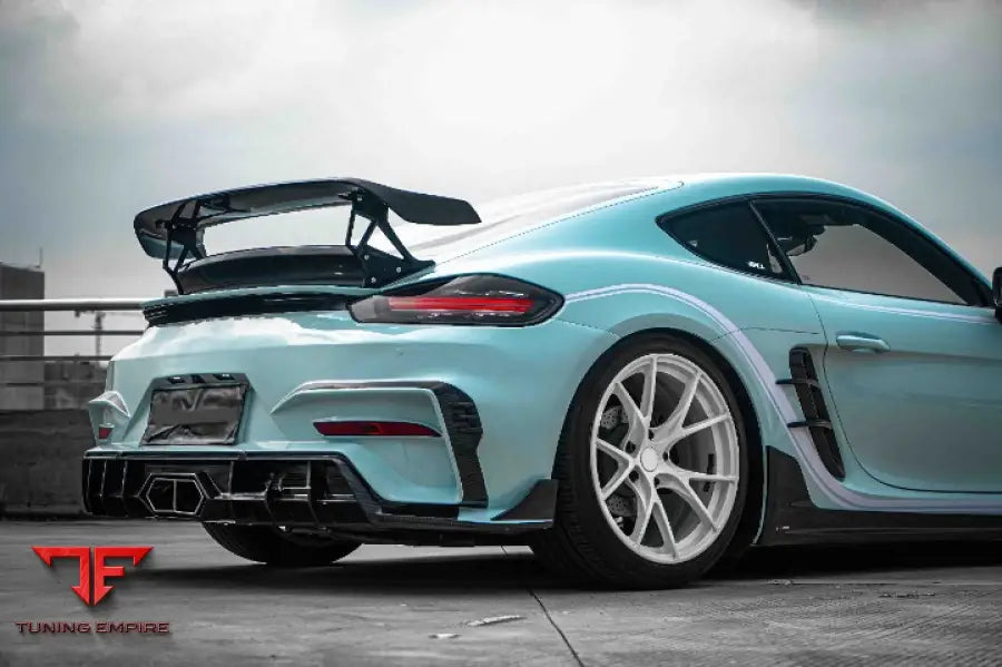 PORCHE 718 2016 + DRY CARBON BODY KIT