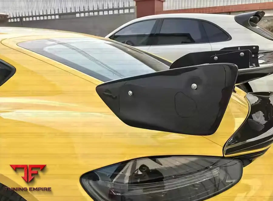 PORSCHE 718 CAYMAN/BOXSTER CARBON BODY KIT PARTS