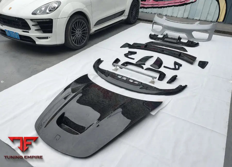 PORSCHE 718 CAYMAN CARBON BODY KITS