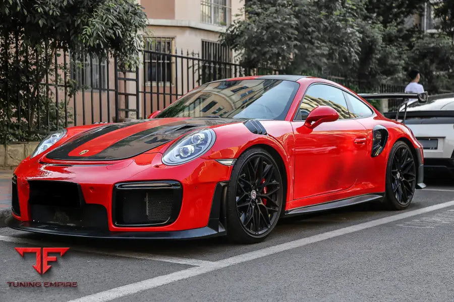 PORSCHE 911 / 991.2 CARRERA S GT2RS-STYLE GT2RS CARBON FIBER SIDE SKIRTS BSD