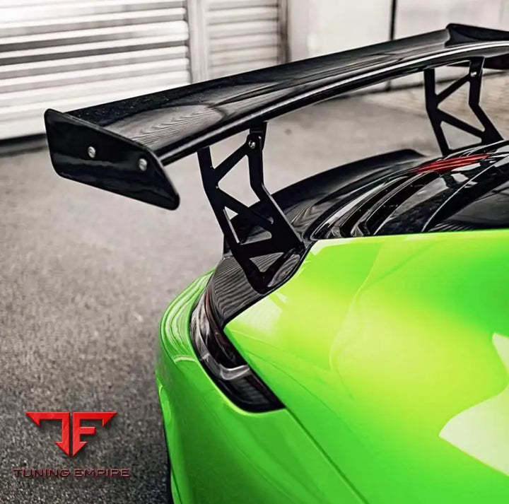 PORSCHE 911 992 2018 + DRY CARBON BODY KIT