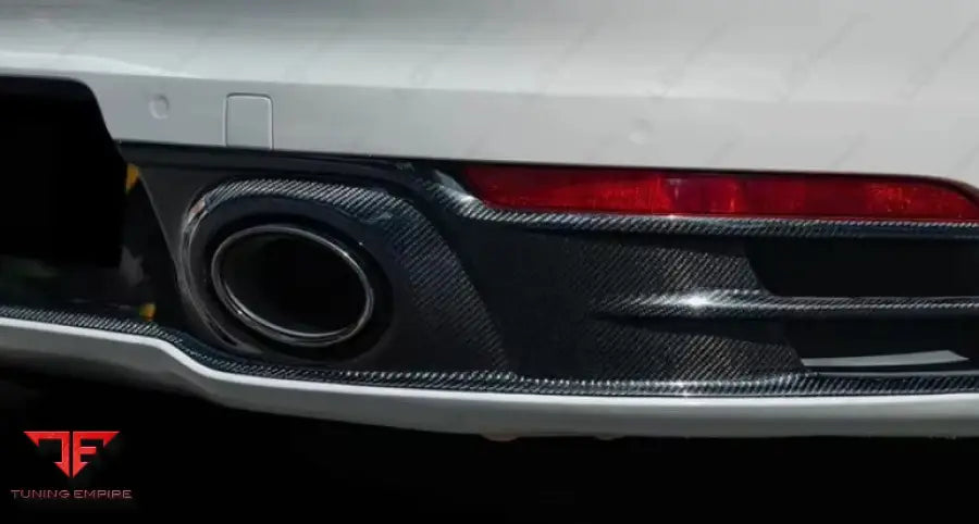 PORSCHE 911 992 CARBON FIBER REAR DIFFUSER