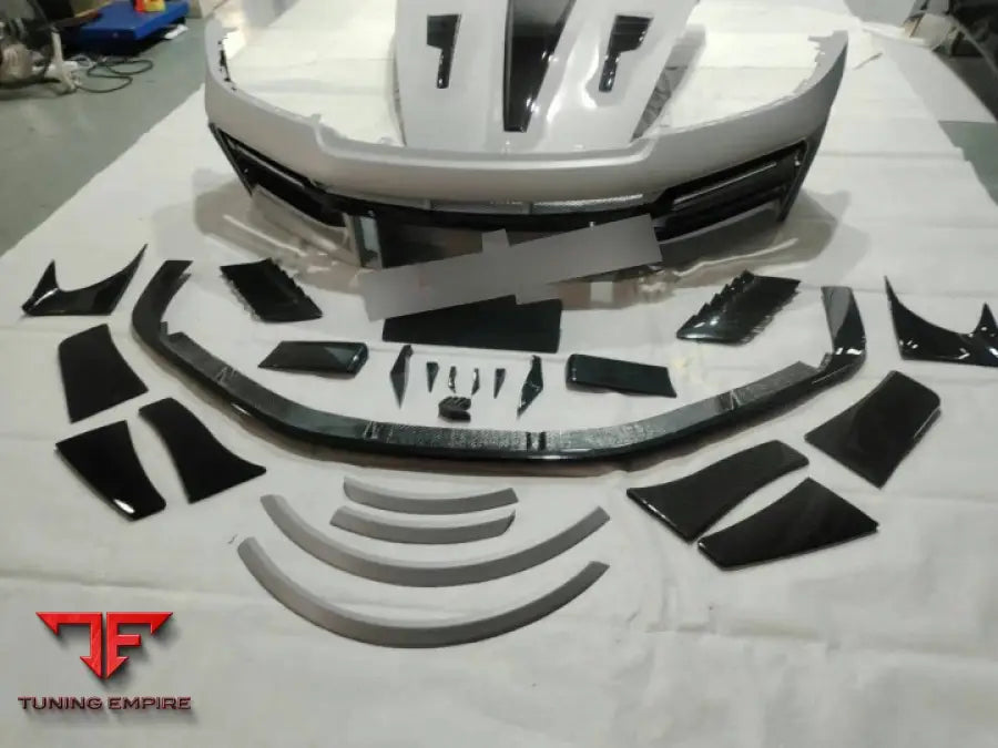 PORSCHE 911 992 CARRERA 2019 + CARBON BODY KIT