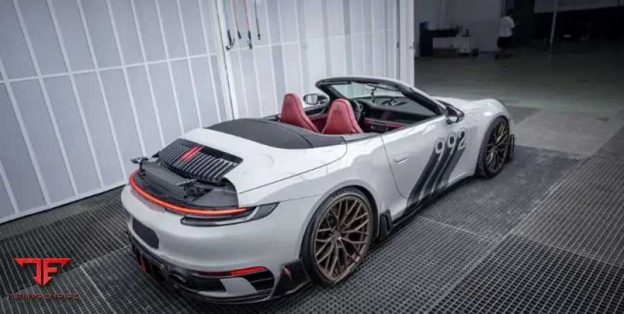 PORSCHE 911 992 CARRERA 4S 2020 + CARBON BODY KIT