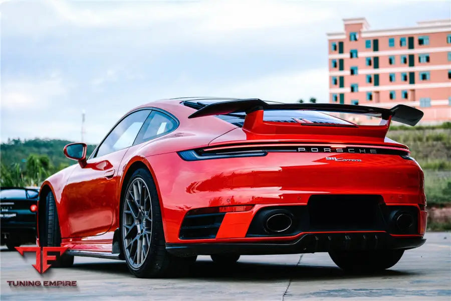 PORSCHE 911 / 992 CARRERAS44S SD STYLE TRUNK SPOILER BSD