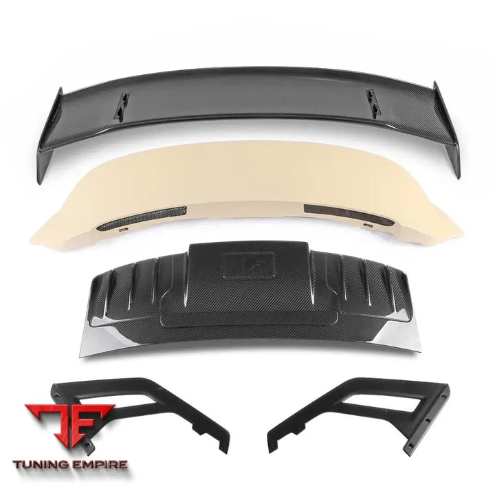 PORSCHE 911 992 GT3 DRY CARBON BODY KIT