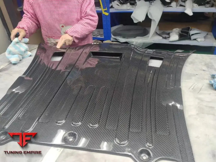 PORSCHE 911 992 UPGRADE TO GT3 992 DRY CARBON BODY KIT