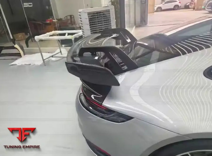 PORSCHE 911 CARBON BODY KIT PARTS