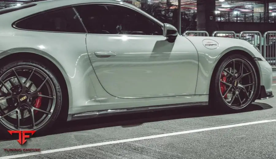 PORSCHE 911 CARRERA CARBON PARTS 2019Y