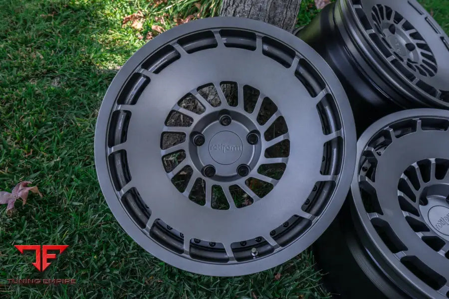 PORSCHE 911 FORGED WHEELS AND EXHAUST SYSTEM