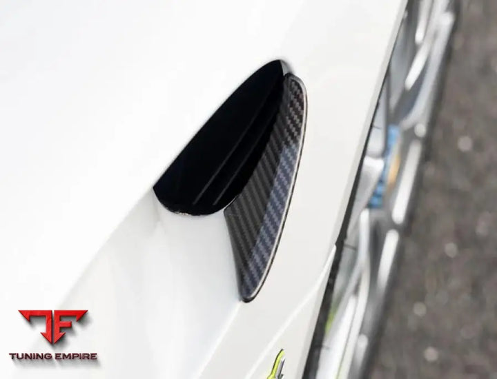 PORSCHE 918 CARBON PARTS