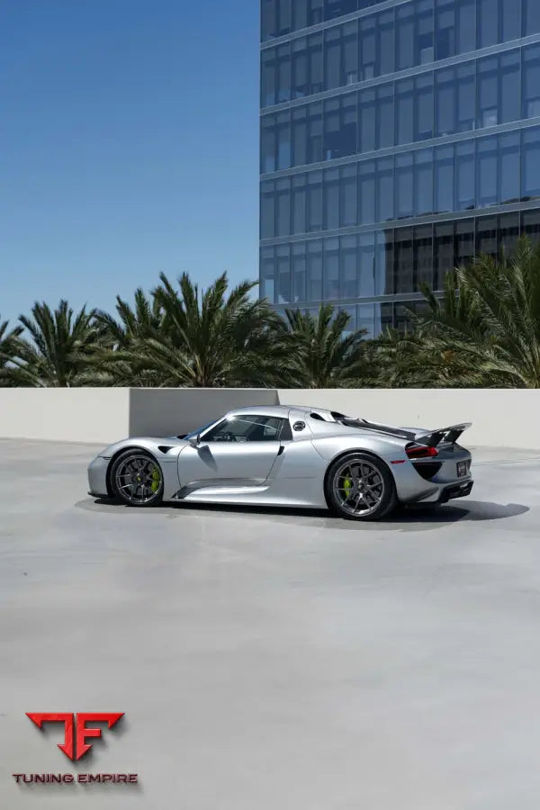PORSCHE 918 FORGED WHEELS AND EXHAUST SYSTEM