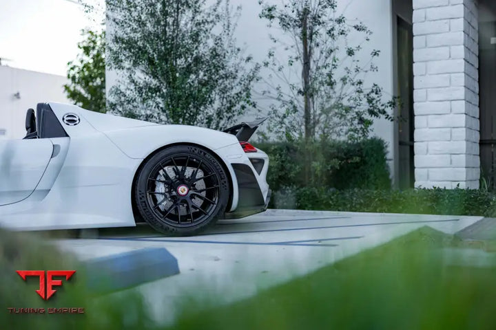 PORSCHE 918 FORGED WHEELS AND EXHAUST SYSTEM