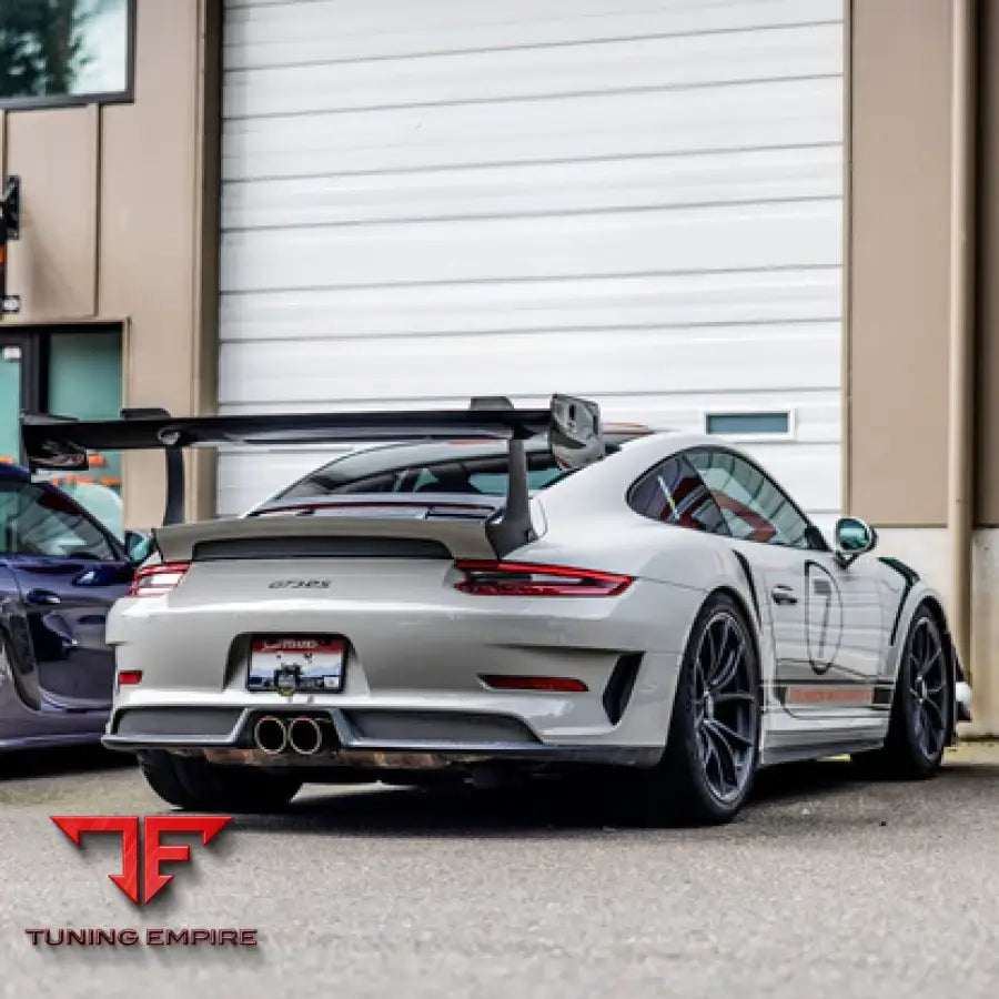 PORSCHE 991.2 GT2 RS CLUBSPORT AERO PACKAGE