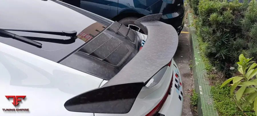 PORSCHE 992 CARBON FIBER PARTS
