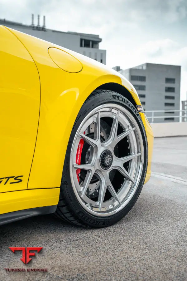 PORSCHE 992 CARRERA 4 GTS FORGED WHEELS