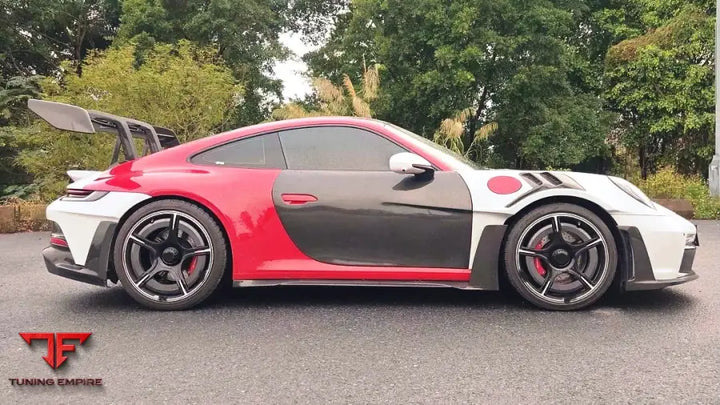 PORSCHE 992 DRY CARBON UPGRADE KIT TO GT3 RS