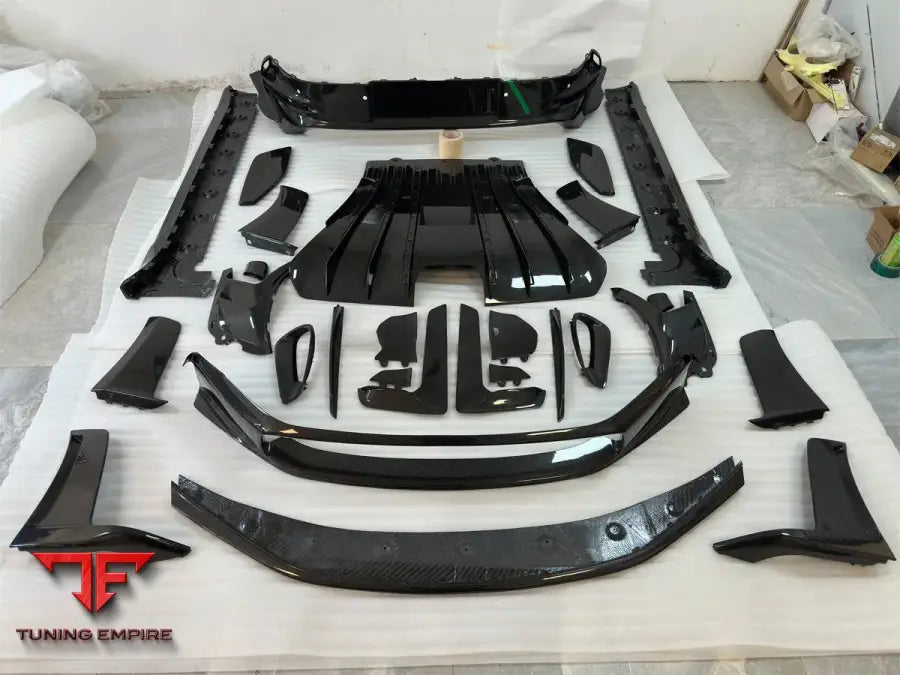 PORSCHE 992 GT3 RS CARBON FIBER BODY KIT