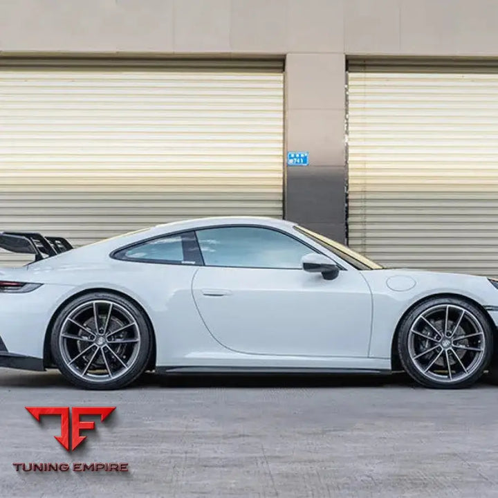 PORSCHE 992 GT3 STYLE CARBON FIBER PARTS