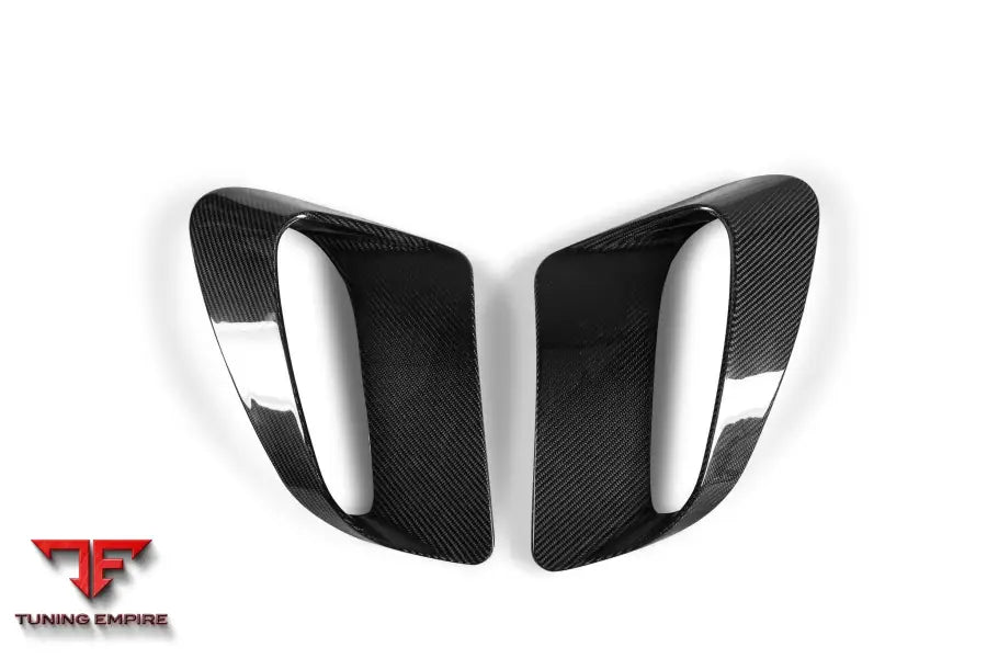 Porsche 992 Turbo S Dry Carbon Body kit