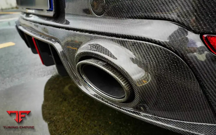 Porsche 992 Turbo S Dry Carbon Body kit