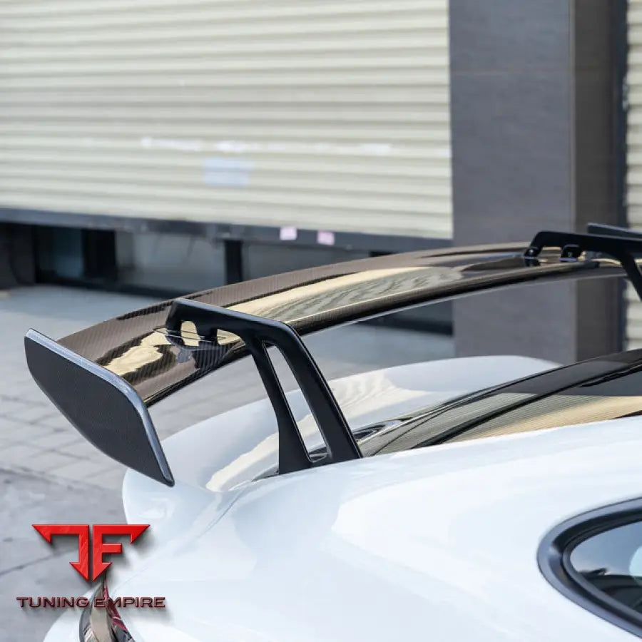 PORSCHE 992 UPGRADE GT3 STYLE DRY CARBON PERFORMANCE BODY KIT