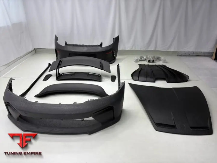 PORSCHE 992 UPGRADE TO GT3 DRY CARBON BODY KIT
