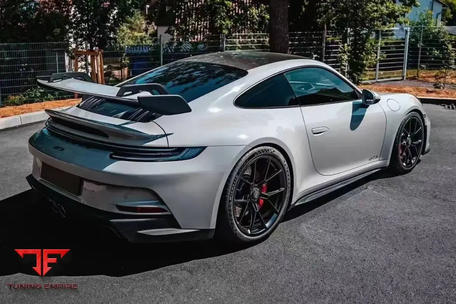 PORSCHE 992 UPGRADE TO GT3 PART CARBON BODY KIT