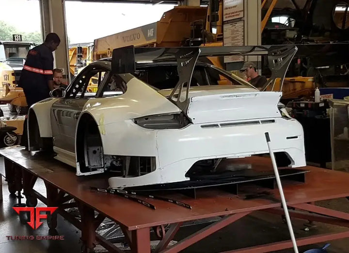 PORSCHE 996.1 AND 996.2 TO PORSCHE 997 2013 GT3R BODY KIT