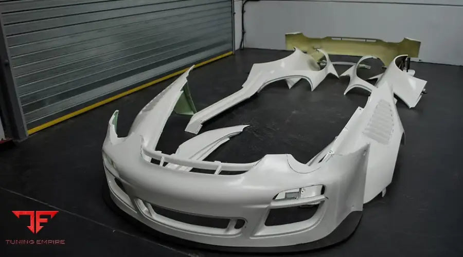 PORSCHE 996.1 AND 996.2 TO PORSCHE 997 2013 GT3R BODY KIT