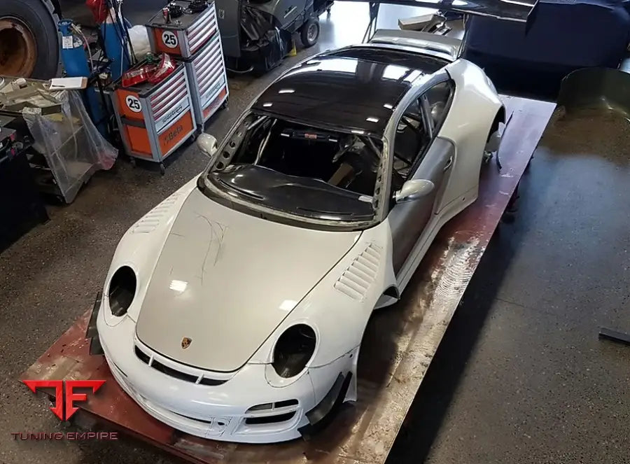 PORSCHE 996.1 AND 996.2 TO PORSCHE 997 2013 GT3R BODY KIT