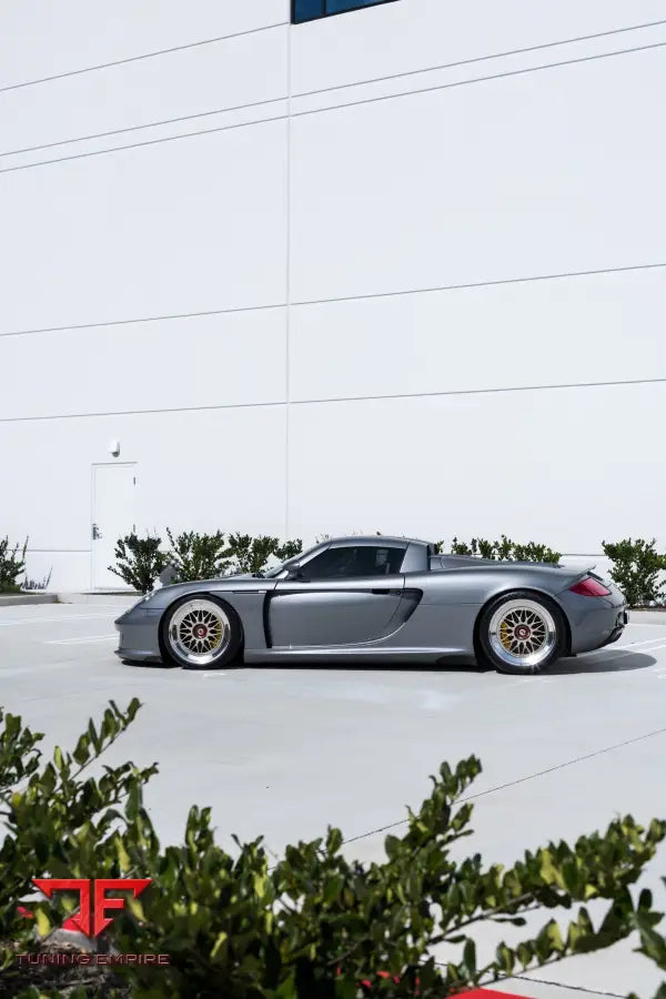 PORSCHE CARRERA GT FORGED WHEELS AND EXHAUST SYSTEM