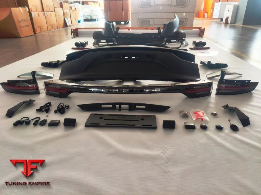 PORSCHE CAYENNE 2011-2017Y TO 2018-2021 TURBO STYLE BODY KIT