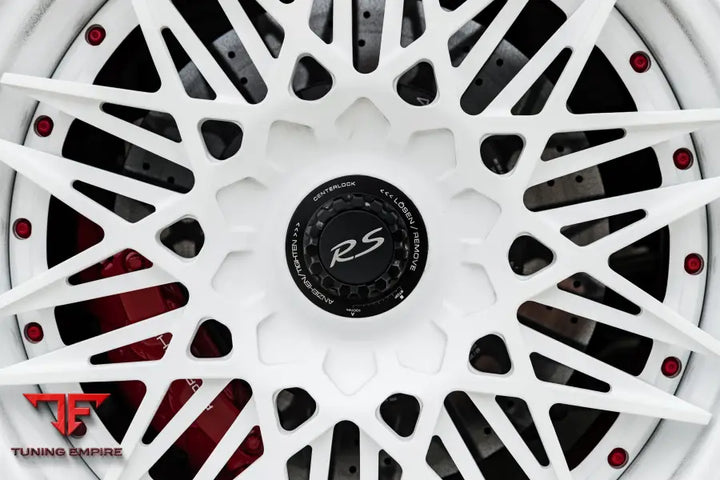 PORSCHE GT2RS FORGED WHEELS AND EXHAUST SYSTEM