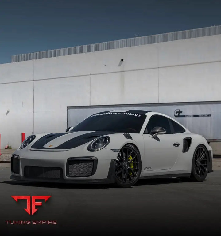 PORSCHE GT2RS FORGED WHEELS AND EXHAUST SYSTEM