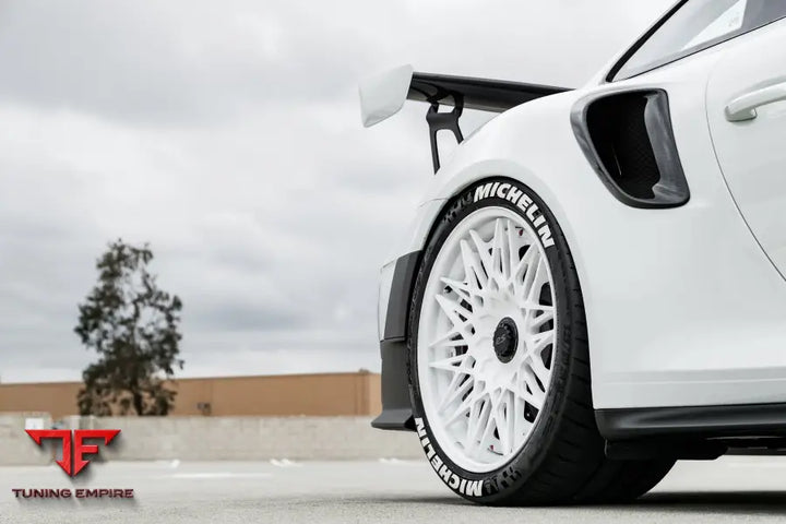 PORSCHE GT2RS FORGED WHEELS AND EXHAUST SYSTEM