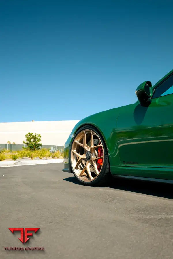 PORSCHE GT3 FORGED WHEELS AND EXHAUST SYSTEM