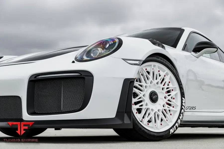 PORSCHE GT3 FORGED WHEELS AND EXHAUST SYSTEM