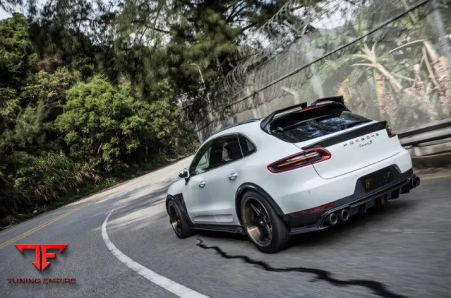 PORSCHE MACAN/MACAN S/MACAN GTS CARBON FIBER SIDE SKIRTS 2015-2021Y