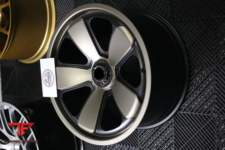 PORSCHE WHEEL GT-RS 54